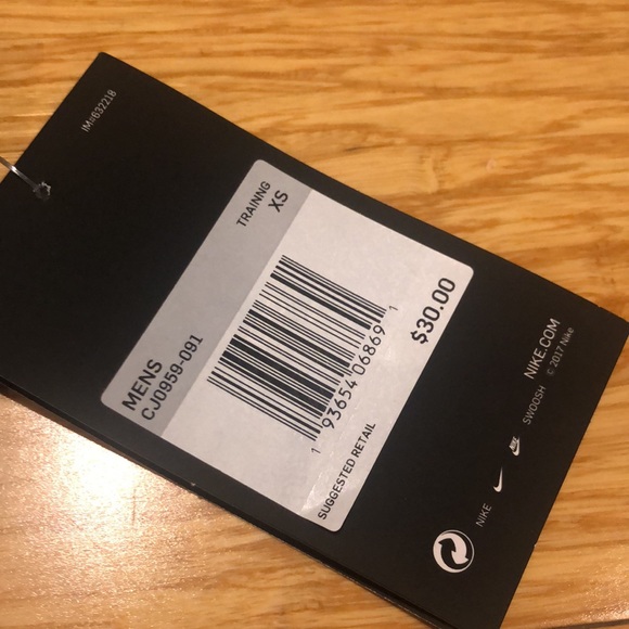 NWT NIKE PRO DRI FIT COMPRESSIONS. XS - Picture 2 of 6